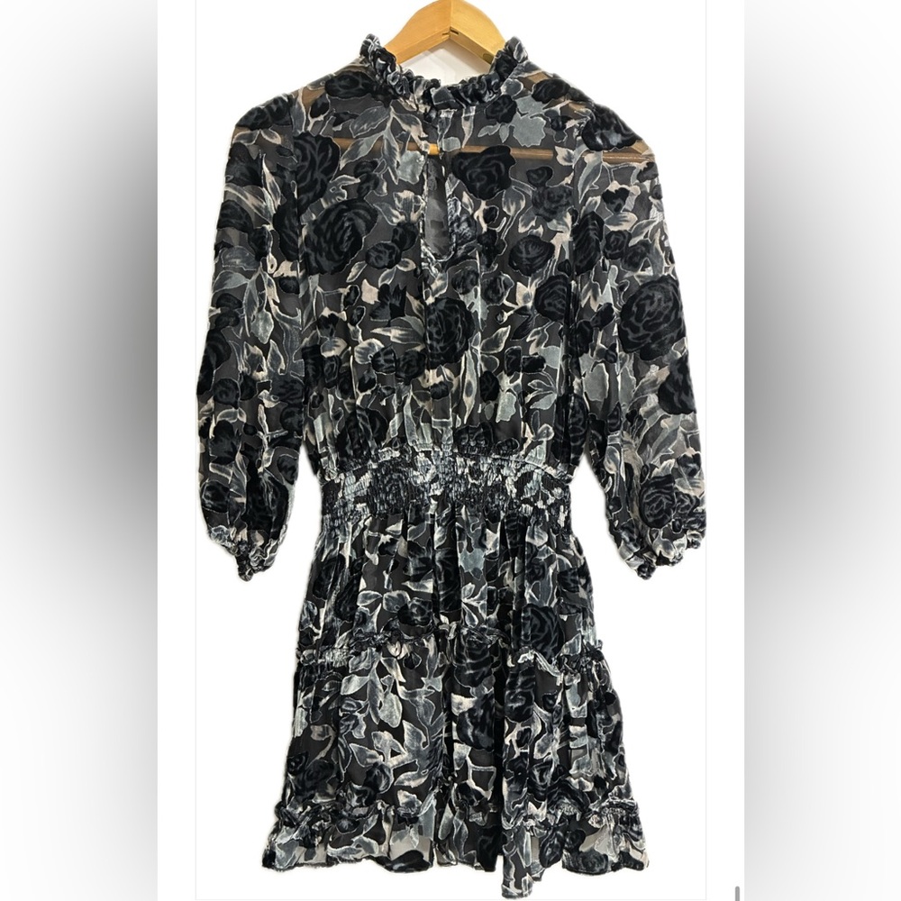 One Pretty Time OPT Black Floral Burnout Ruffle Dress Sz M NWT